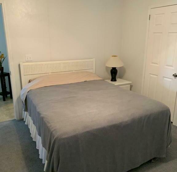 Golden Pineapple Vacation Homes Okeechobee Fl