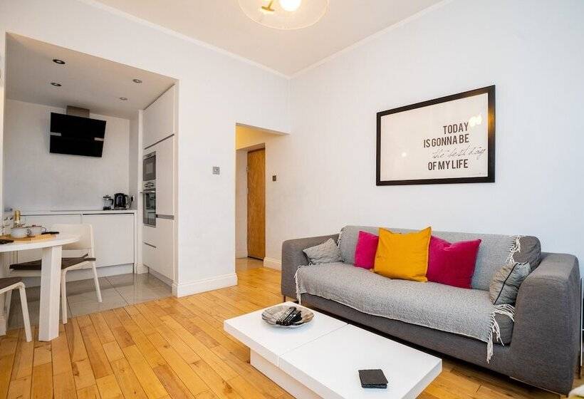 Le Cwtch   Beautiful 1 Bed Boutique Apartment