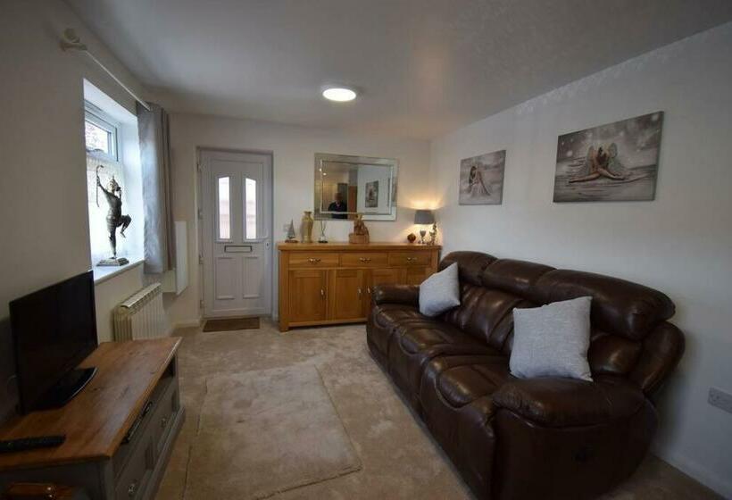 Lovely 1 Bed House Next To The Uea