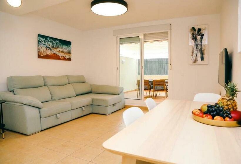 Oasis Family Townhouse