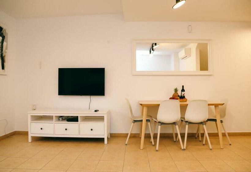 Oasis Family Townhouse