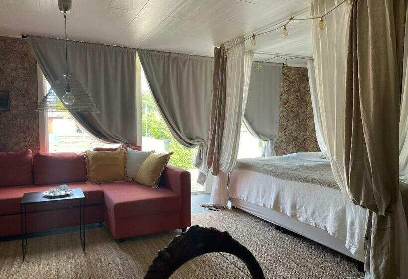 Pia’s Country House