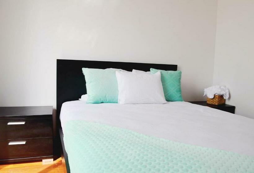 Caniço  Madeira Airport  10 Min