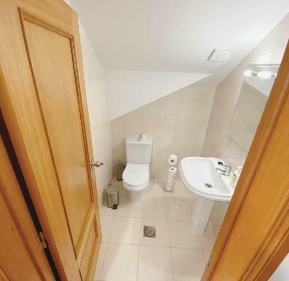 Caniço  Madeira Airport  10 Min