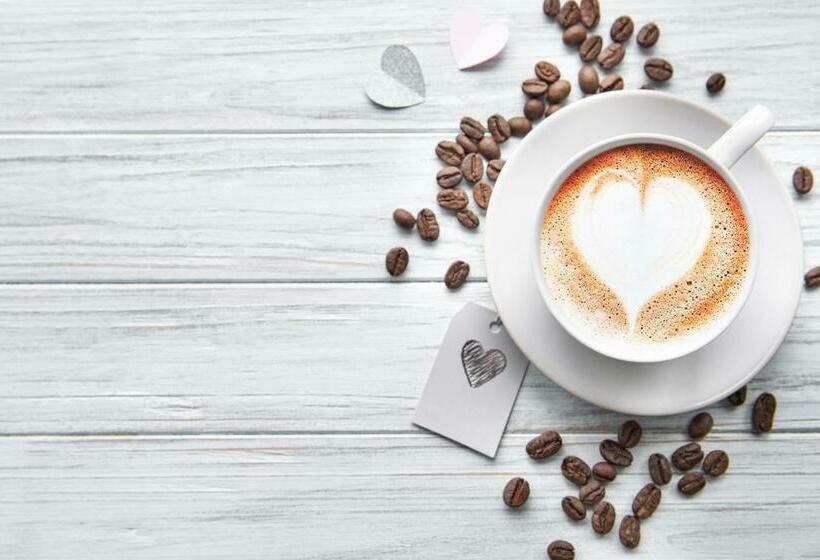 St Kilda Style   Stunning 3 Bedroom House