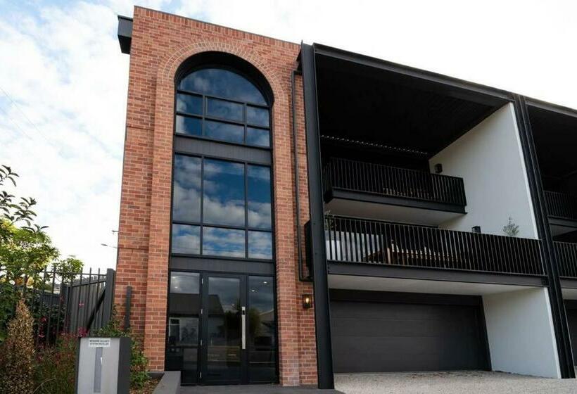 Townhouse Of The Year Tasmania In Launceston