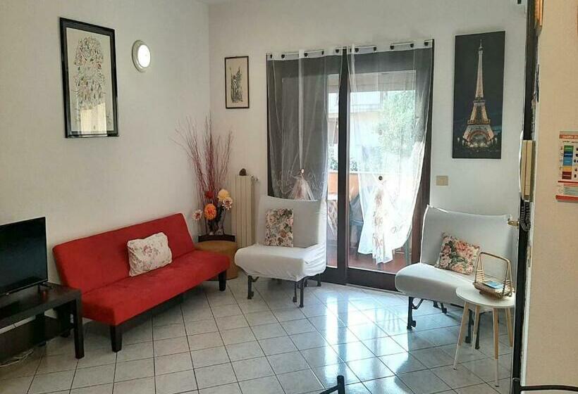 Cozy Apartment With Sea View In Olbia 80 M²