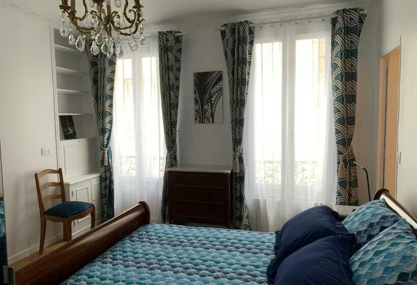 Apartment Quartier St Louis   10 Mins Walking Château Versailles