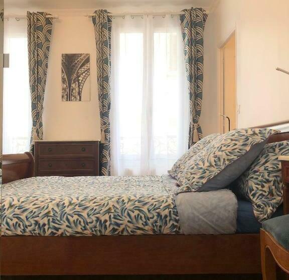 Apartment Quartier St Louis   10 Mins Walking Château Versailles