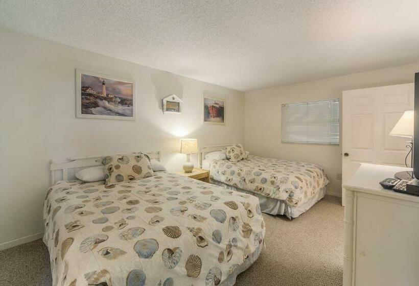 #208 Beach Place Condos