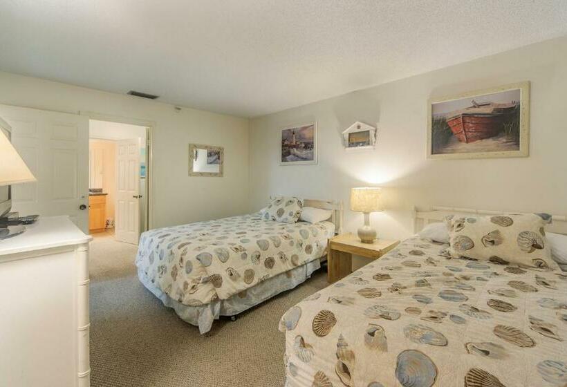 #208 Beach Place Condos