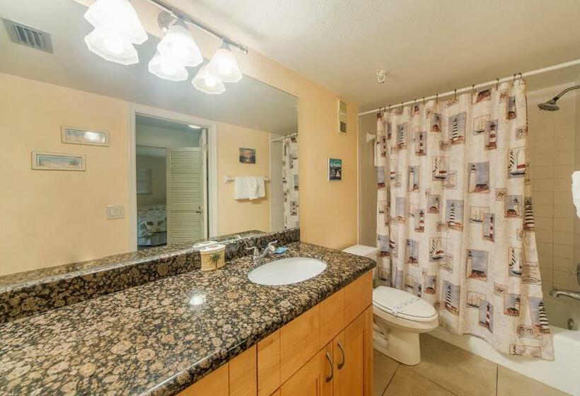 #208 Beach Place Condos