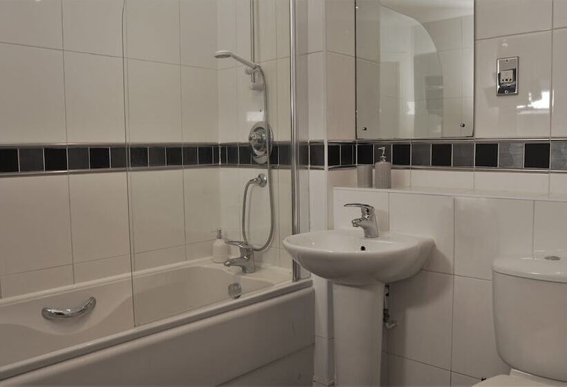 Albion Street Apartments