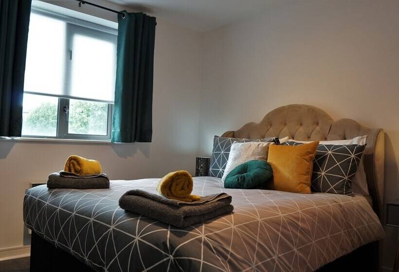 Albion Street Apartments