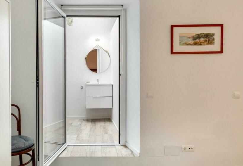 Alta House Apartments 3 Calas