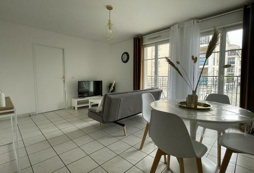 Apartment 1 Bedroomed With Balcony 10min From Disneyland Paris