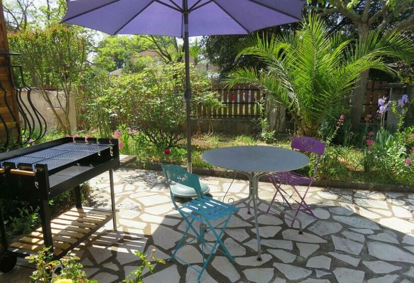 Au Coeur De La Provence Verte