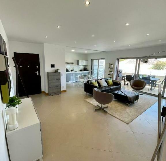 Beach Condo Porto Mós