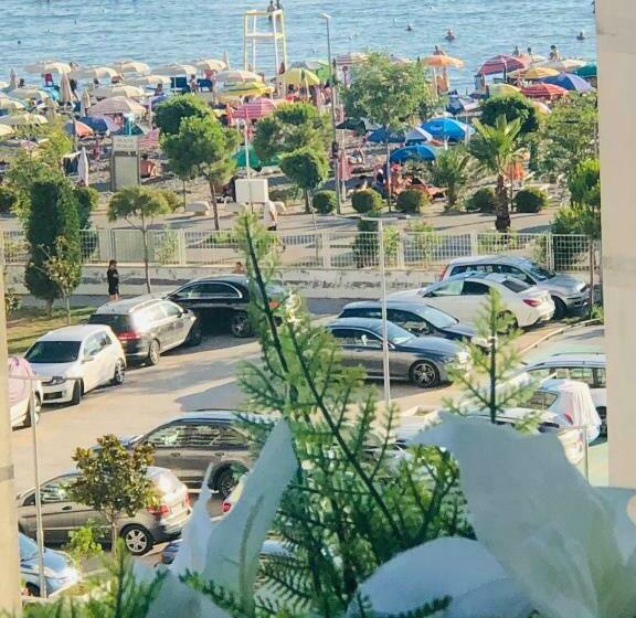 Beautiful Apartment Sea View 1