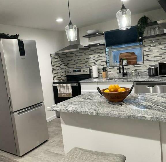 Cozy 1br Apt In Elizabeth 10 Min To Ewr Airport & 30 Min To Nyc