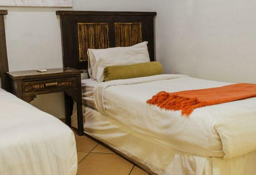 Flamingo Private Villa