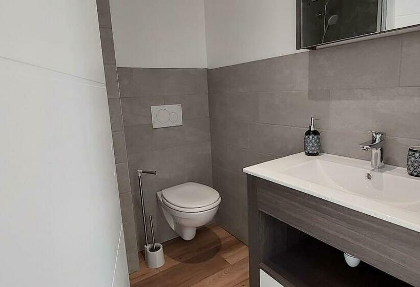 Gîte Chez Marianne  La Halte Jurassienne