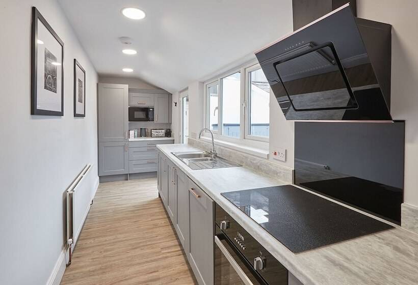 Share The Moments King S Cottage