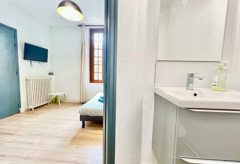 Le Blossac, à 300m Du Centre Ville   Wifi