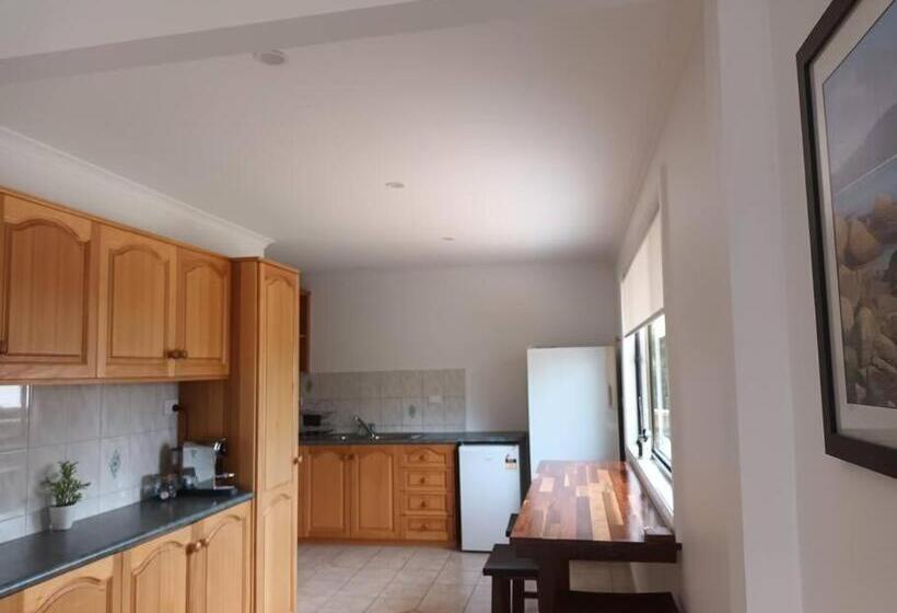 Lillybell Beach Retreat Binalong Bay