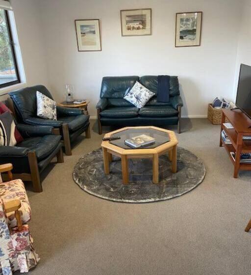 Lillybell Beach Retreat Binalong Bay