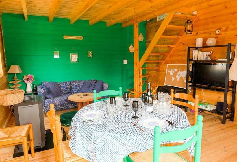 Paisible Et Insolite Chalet Pour 4 Personnes A Penmarch