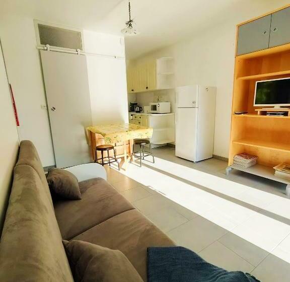 Mas Vallcrosa Studio Calme Et Confortable Avec Piscine