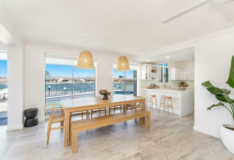 Tecoma 3   Most Popular Waterfront