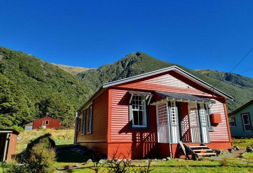 The Tussocks, Arthur S Pass
