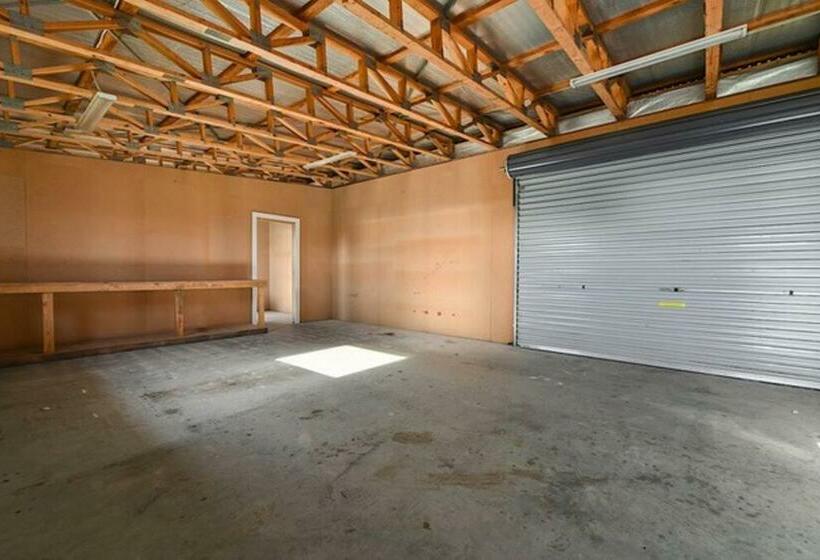 Top Of The Bay Modern Home With Spectacular Views