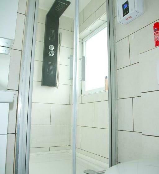 Truth Studio   Küche   Top Internet   Parkplatz   Modern