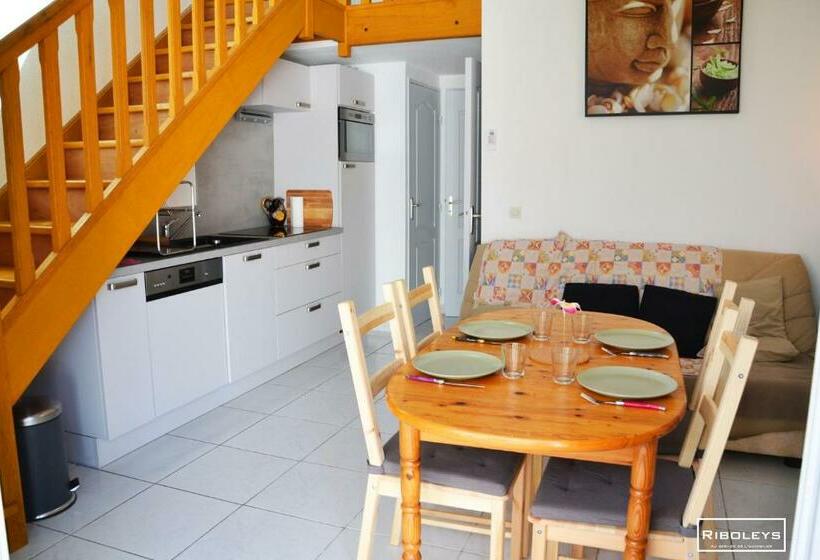 Vias Plage Villa Climatisée à 600m De La Plage