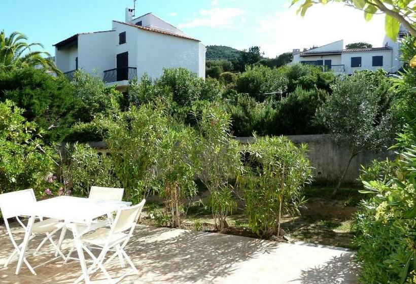 Villa Mitoyenne, 100m Des Plages 3 Chambres