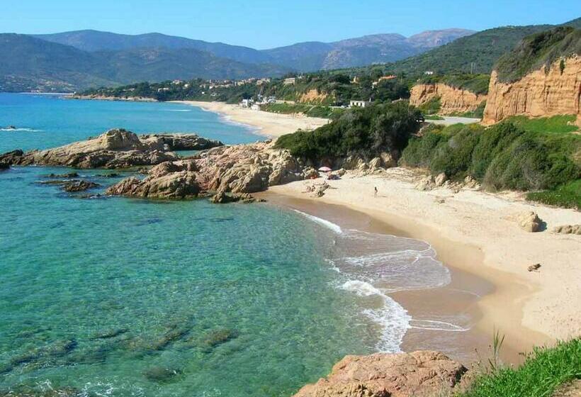 Villa Mitoyenne, 100m Des Plages 3 Chambres