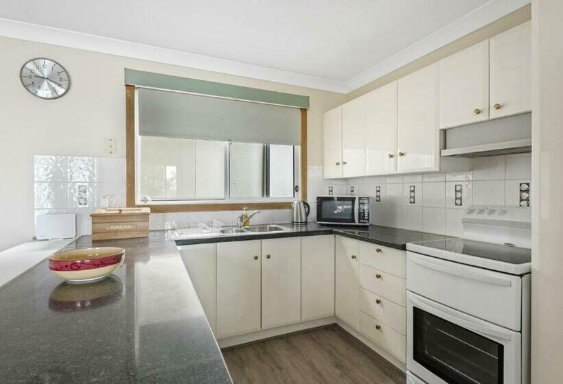 Waters Edge   Belle Escapes Jervis Bay