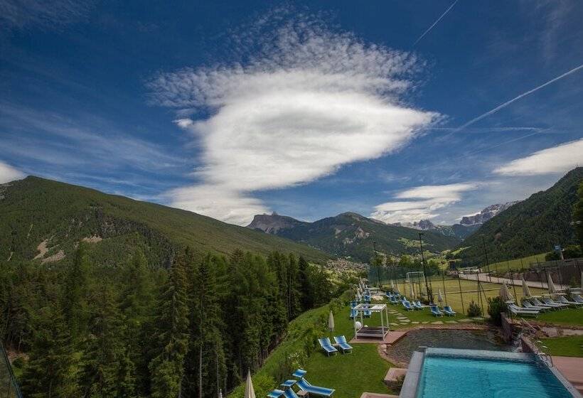 Albion Mountain Spa Resort Dolomites