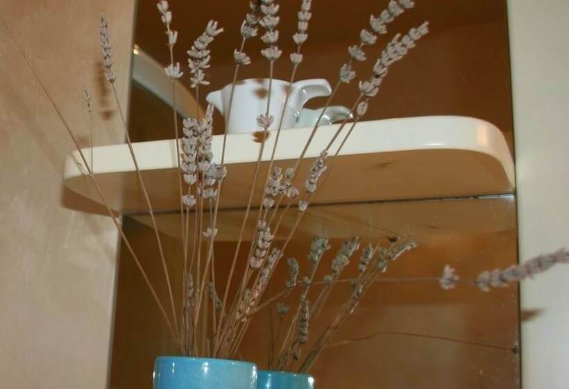 تختخواب و صبحانه A Casa Di Manu