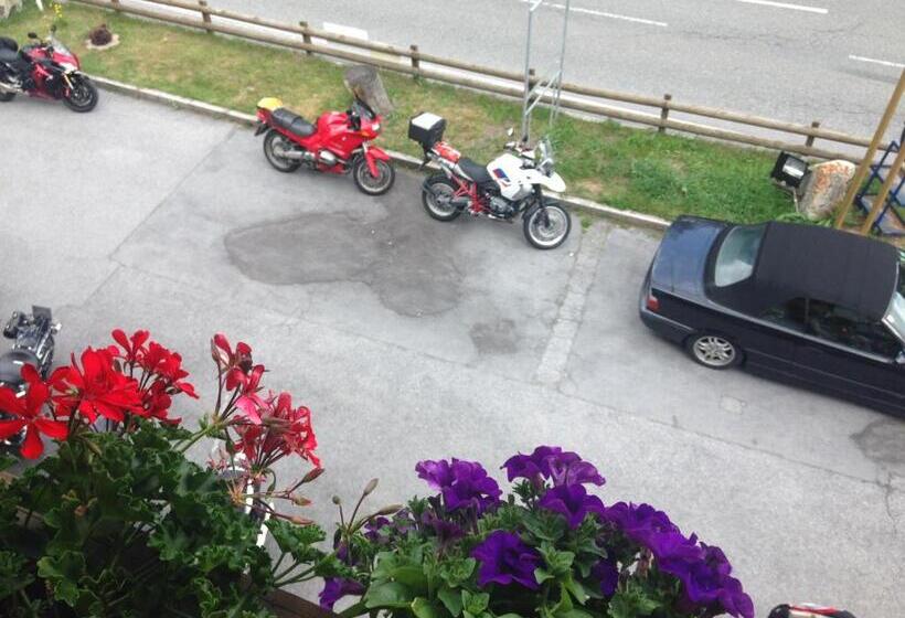 민박 Landhaus Engadin