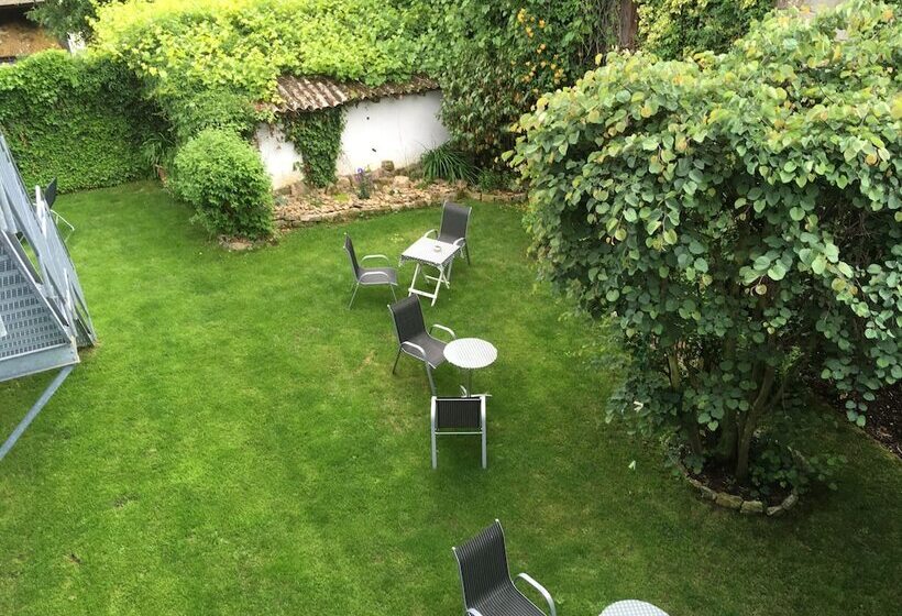 Bed and Breakfast Pension Am Schlossberg