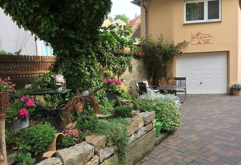 Bed and Breakfast Pension Am Schlossberg