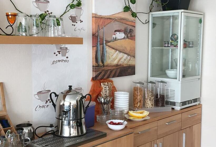 Bed and Breakfast Pension Am Schlossberg