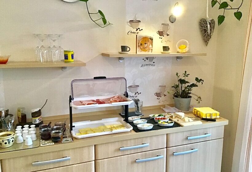 Bed and Breakfast Pension Am Schlossberg