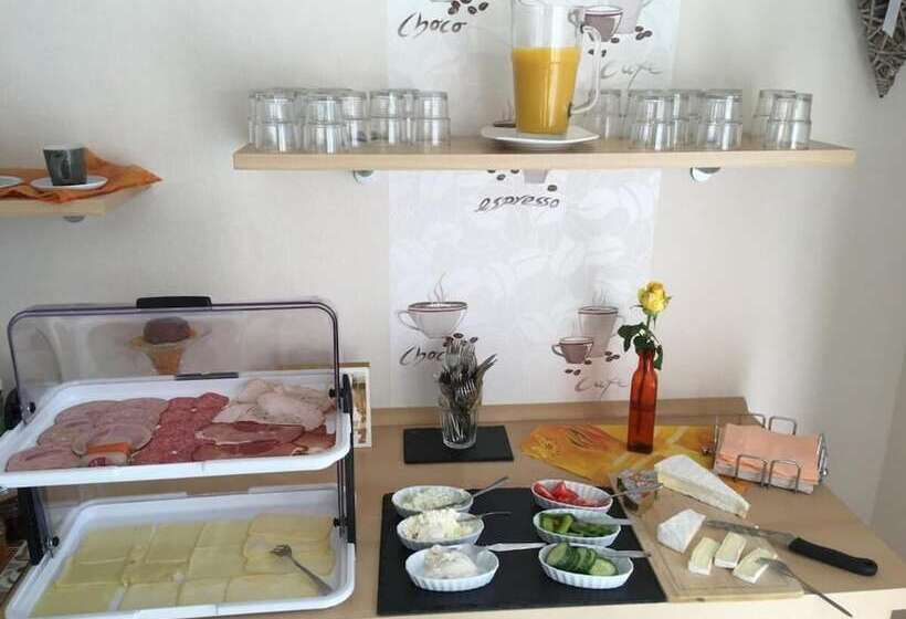 Bed and Breakfast Pension Am Schlossberg