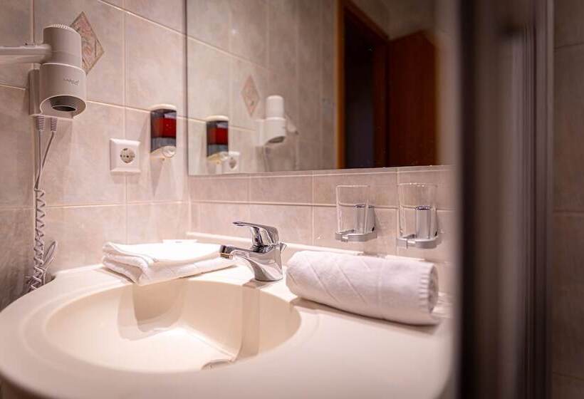 בית מלון כפרי Amselgrundschlosschen