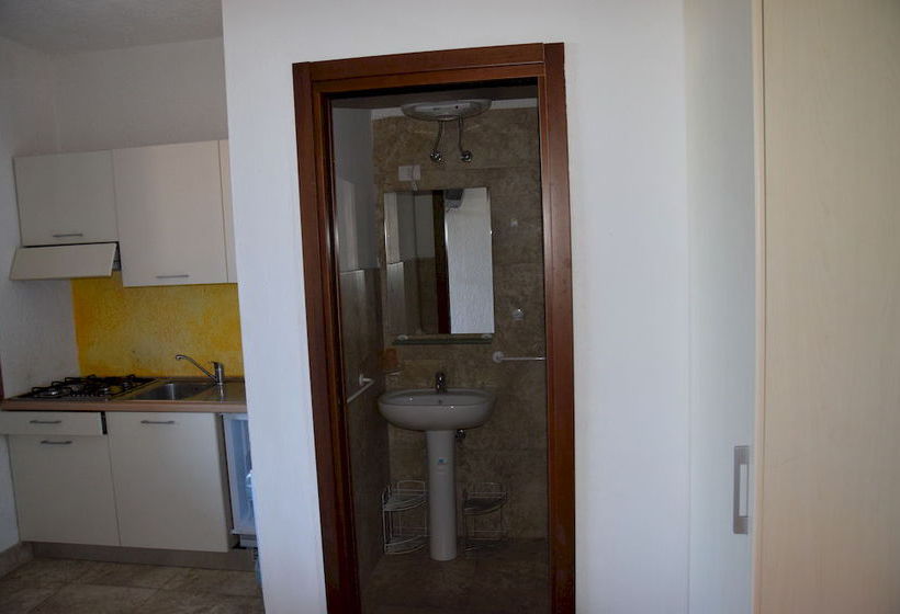 هتل Residence Baia Santa Reparata